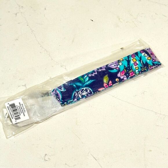 NEW Vera Bradley French Paisley Wide Loop Keychain - Picture 1 of 4